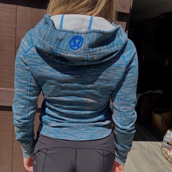 COZY LULU ZIP UP 🤍 - Picture 2 of 2